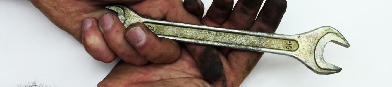 tradespeople should take care of their hands