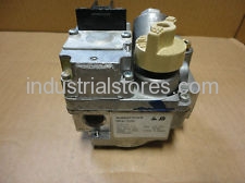 Carrier EF53CK205 Slow Opening Gas Valve 1/2"