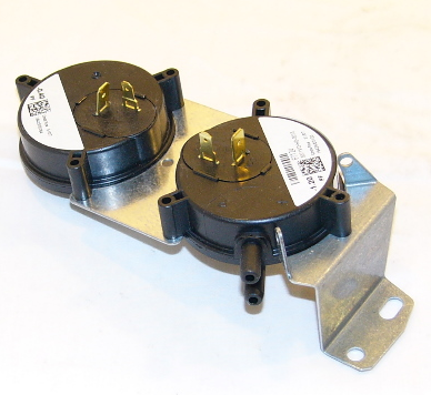 York S1-02434612000 Dual Pressure Switch Normally Open 1.20-0.40psi