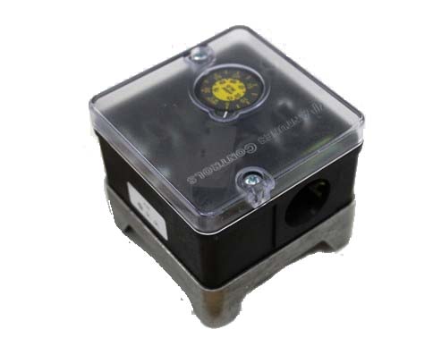 Antunes 8104116337 Low Gas Pressure Switch with 1/4" NPT 5-30" W.C.