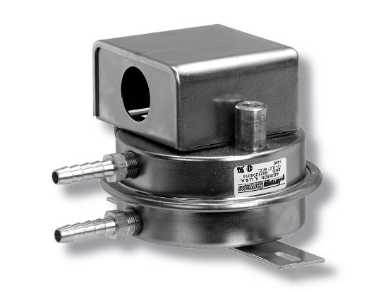 Antunes 8021503245 Air Differential Non-Adjustable Pressure Switch with Compression Fittings .0.17-6" W.C.