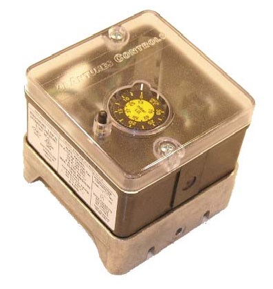 Antunes 8103116303 Low Gas Pressure Switch with 1/4" NPT Connection with Nema 4 Enclosure and Indicating Lamp 1-20" W.C.