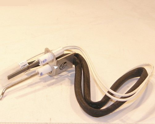 Lochinvar 100109978 Igniter Assembly