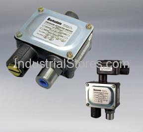 Barksdale Products 9048-4 Pressure Switch 200-3000 PSI