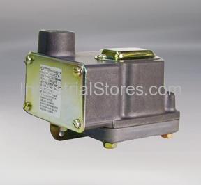 Barksdale Products D2T-H2SS Pressure Switch .02-1.7 PSI
