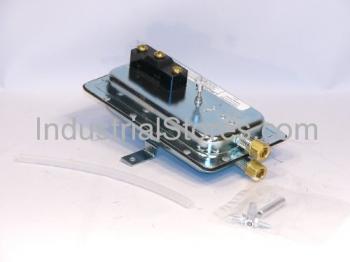 Cleveland Controls DFS-221-228 Pressure Switch