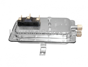 Cleveland Controls AFS-271 Pressure Switch .05-2.0" W.C.