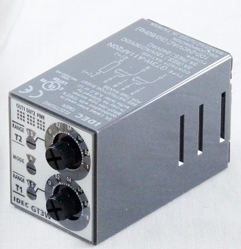 IDEC GT3W-A11AF20N Electrical Timer 100-240V 0.1 Seconds to 6 Hours SPDT 8-Pin