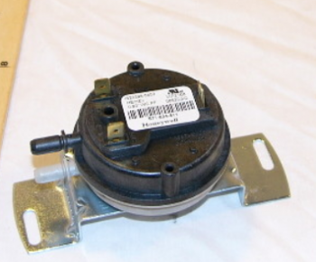 Weil McLain 511-624-511 Differential Pressure Switch SPDT .85